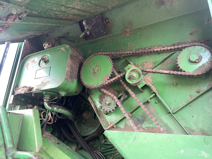 1988-john-deere-6620-image-24