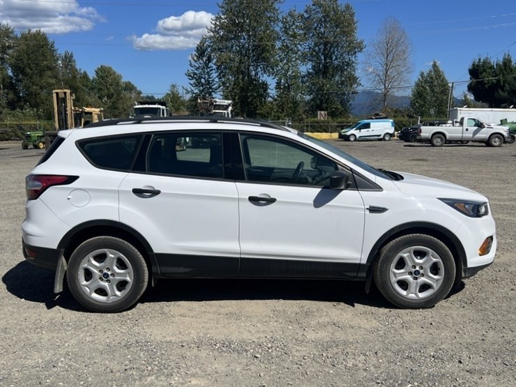 2018-ford-escape-image-3
