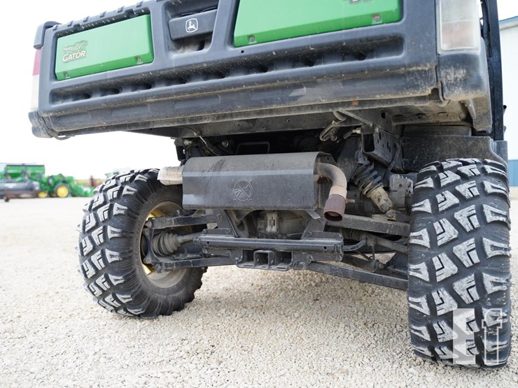 2019-john-deere-gator-xuv-835m-image-20