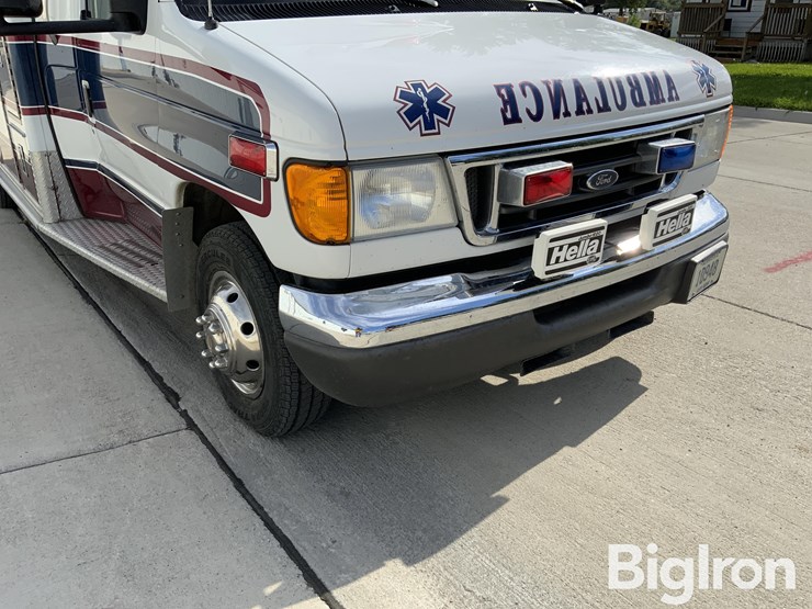 2003-ford-e450-image-11