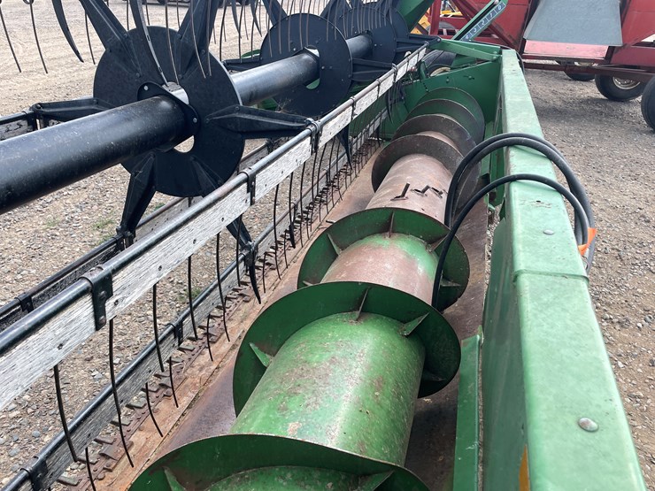 2016-john-deere-216-image-13
