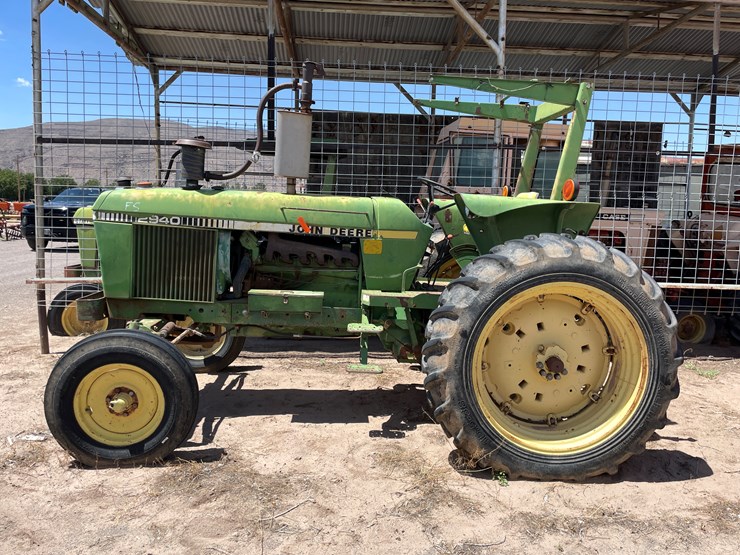 john-deere-2940-image-2
