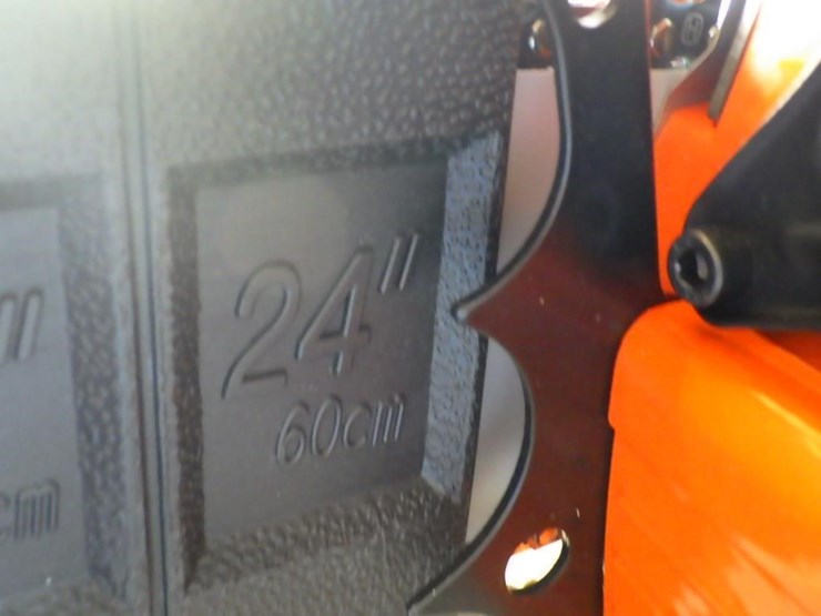 24"-hnsavrqua-chainsaw-372-image-6