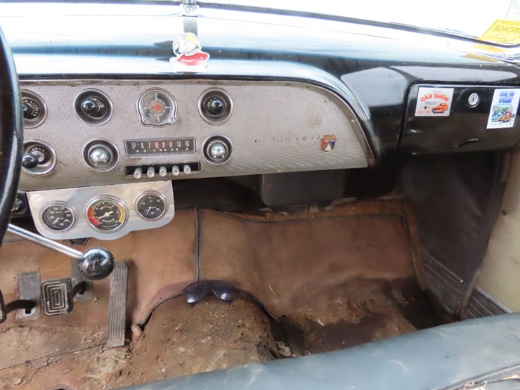 1951-ford-victoria-2dr-ht-image-15