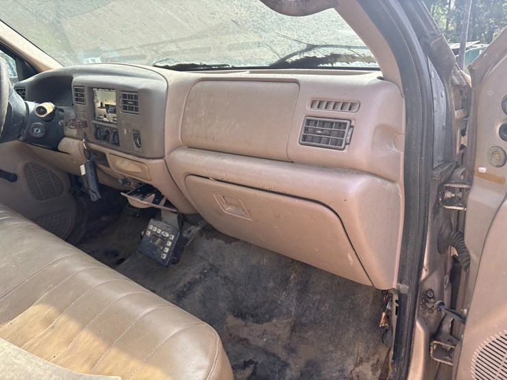 1999-ford-f450-image-26