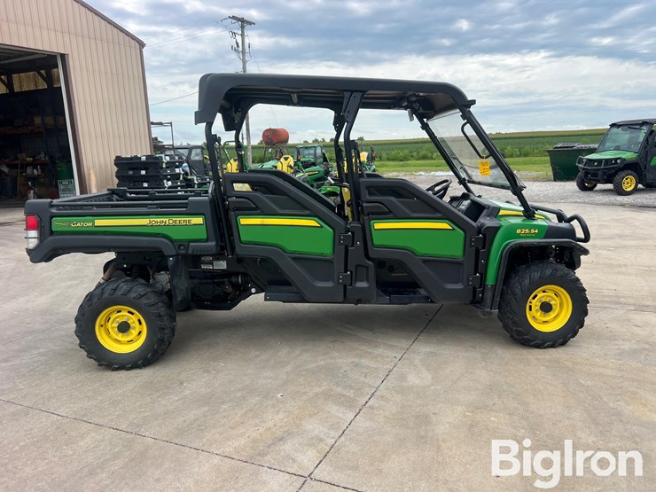 2016-john-deere-gator-image-4