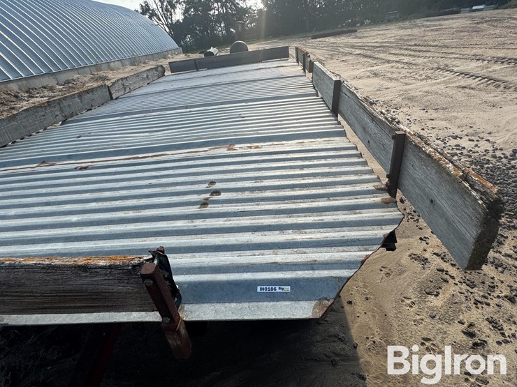 17'-flatbed-wagon-image-14