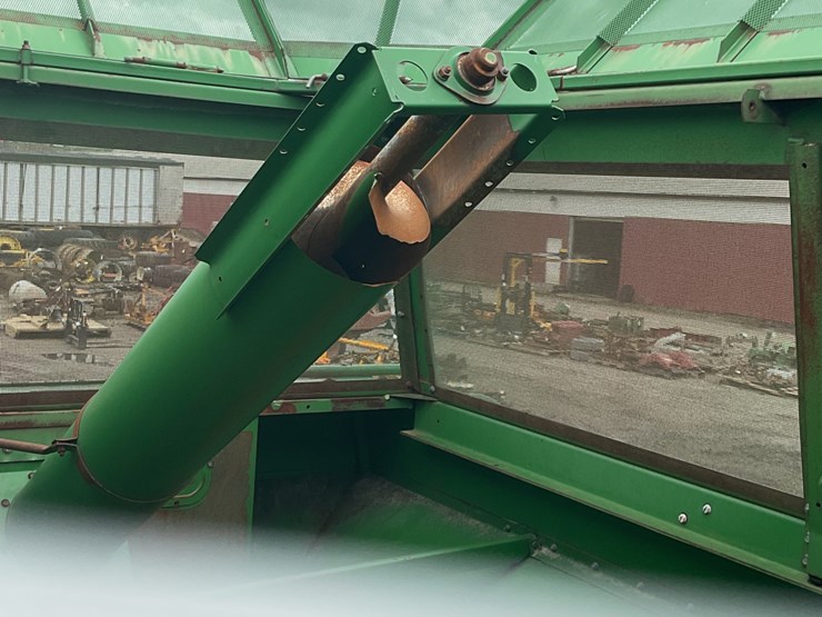 2018-john-deere-7720-titan-ii-image-18