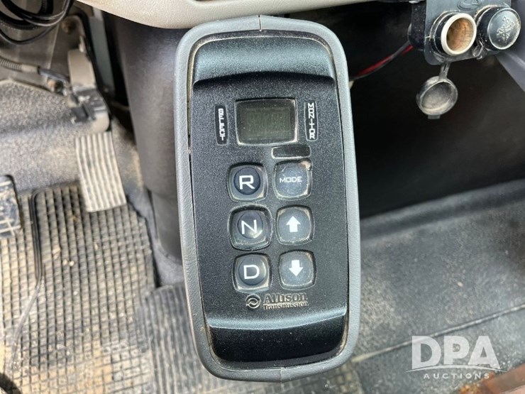 2010-ihc-prostar-7500-lp-truck-(jn2563,-unit-2204)-image-84