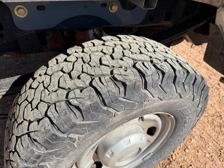2017-ford-f250-xl-image-6