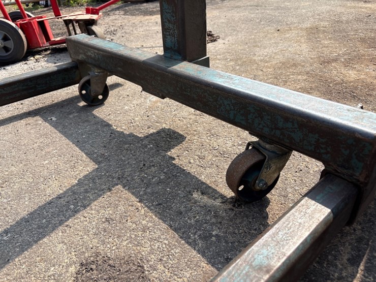 1,500lb-capacity-portable-engine-hoist-image-7