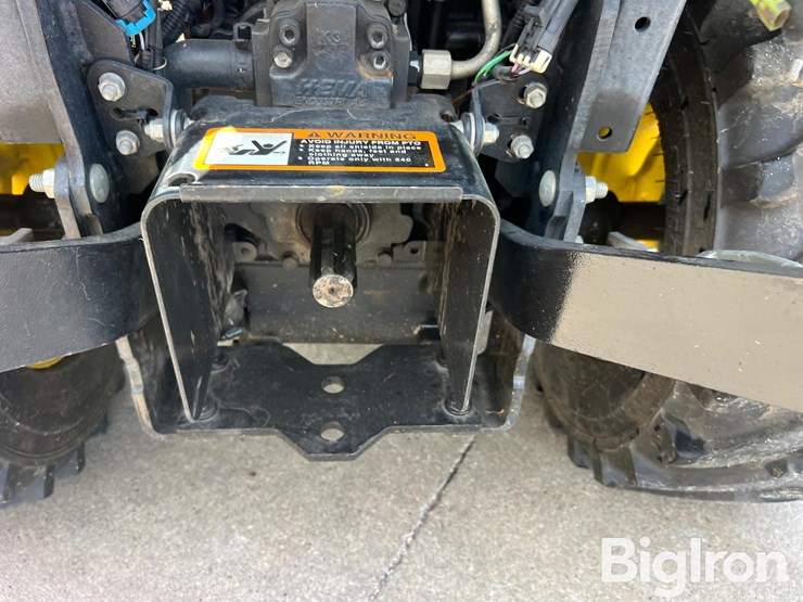 2015-john-deere-1025r-image-18