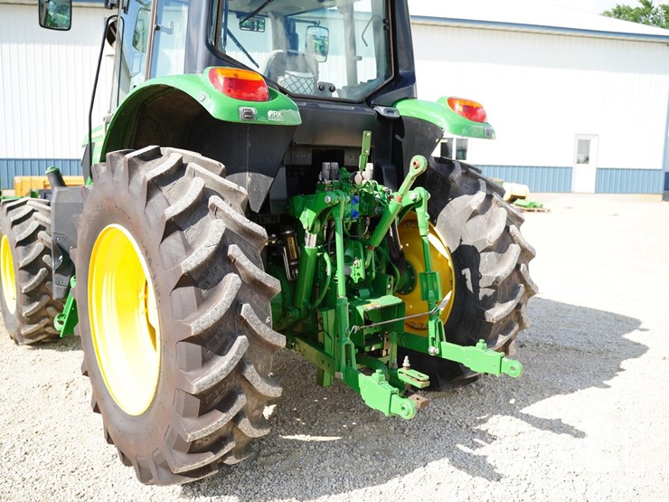 2018-john-deere-6120m-image-22
