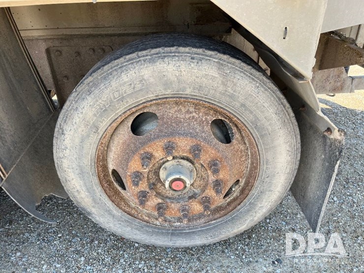 2009-sterling-feed-truck-(jn2573,-unit-2018)-image-63