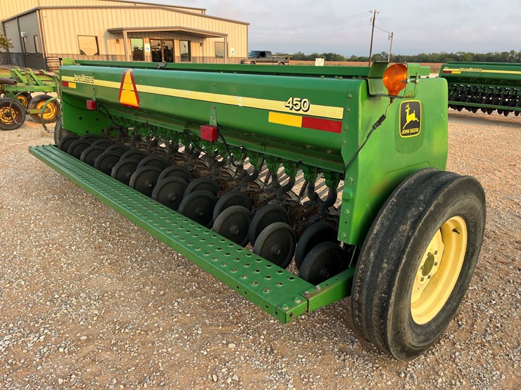 john-deere-450-image-8