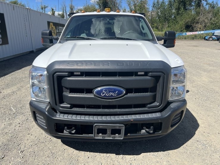2016-ford-f350-image-8
