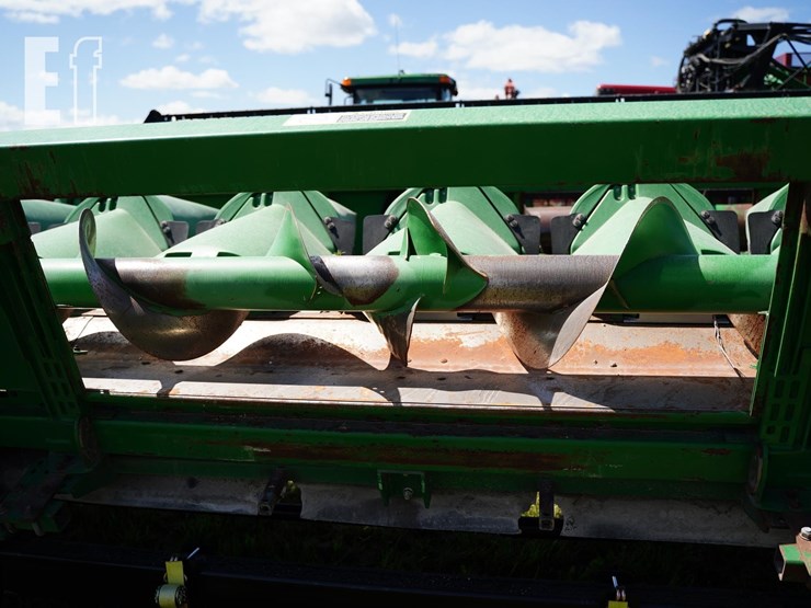 john-deere-608c-image-11