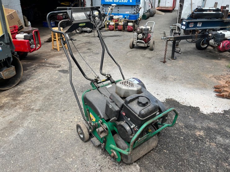 ryan-18"-walk-behind-aerator-image-3