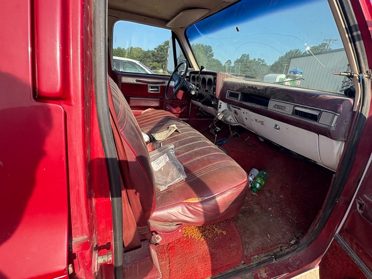 #88-•-#25032-•-1983-gmc-c/k-4x4-t/a-crew-cab-4x4-work-bed-truck-vin:-1gdjk33w0ds511665-image-27