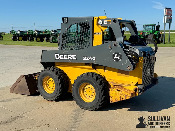 2018-deere-324g-image-7