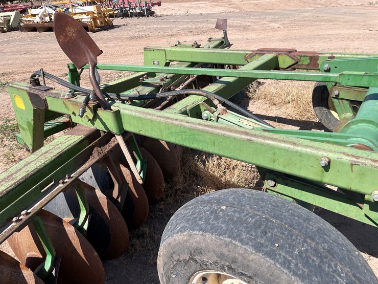 john-deere-425-image-26