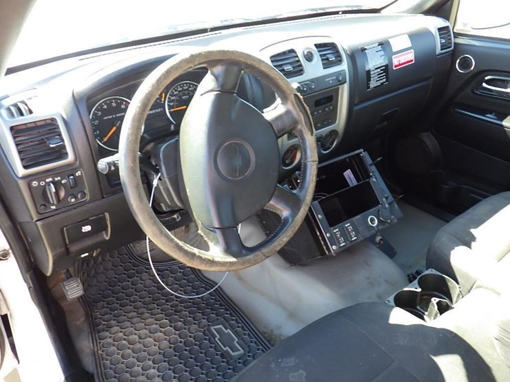 2012-chevrolet-colorado-image-17