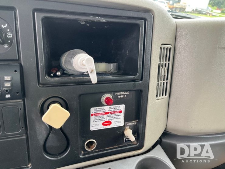2010-ihc-prostar-7500-lp-truck-(jn2563,-unit-2204)-image-90