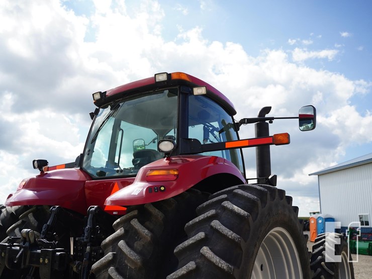 2008-case-ih-magnum-245-image-23