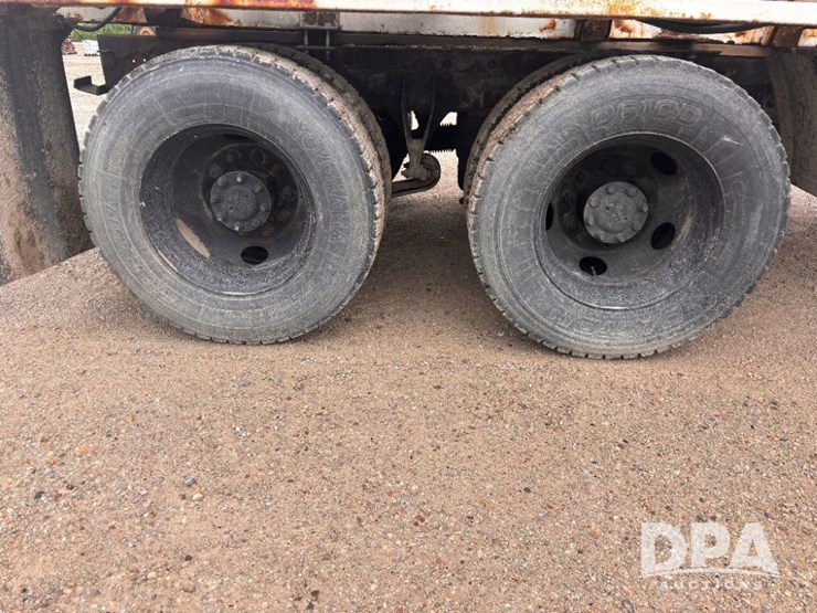 2004-ihc-9400i-dry-tender-truck-(gp11023,-unit-193)-image-50