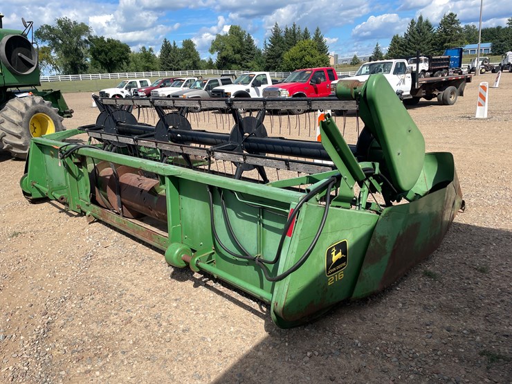 2016-john-deere-216-image-3