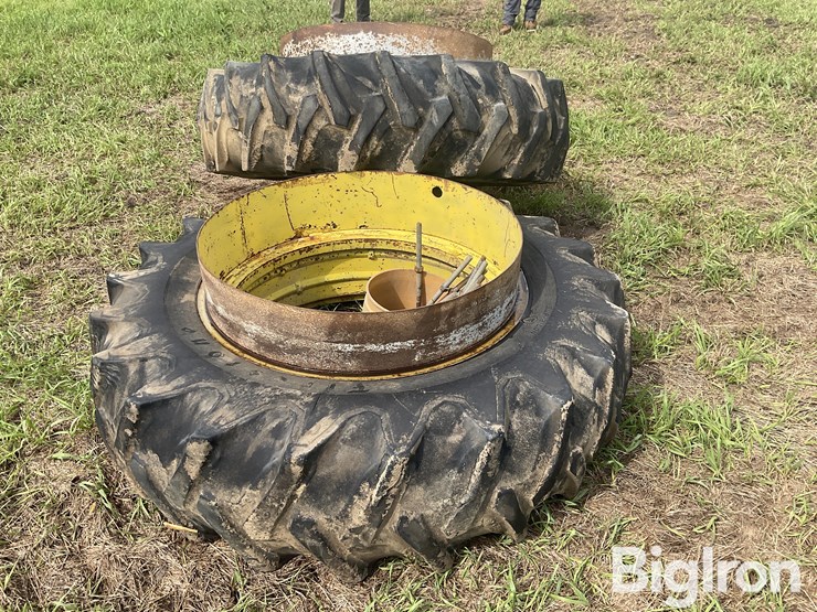 john-deere-16-image-6
