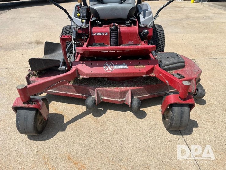 exmark-zero-turn-lawn-mower-(jn2625)-image-12