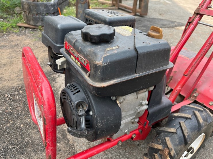 troy-bilt-super-bronco-image-9