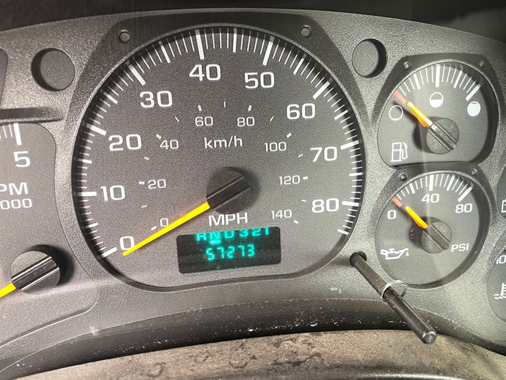 2008-gmc-7500-image-27