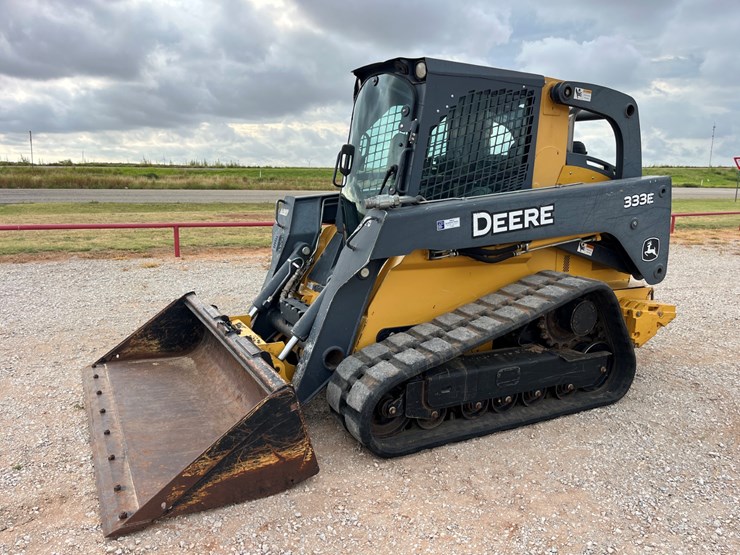 2013-deere-333e-image-1