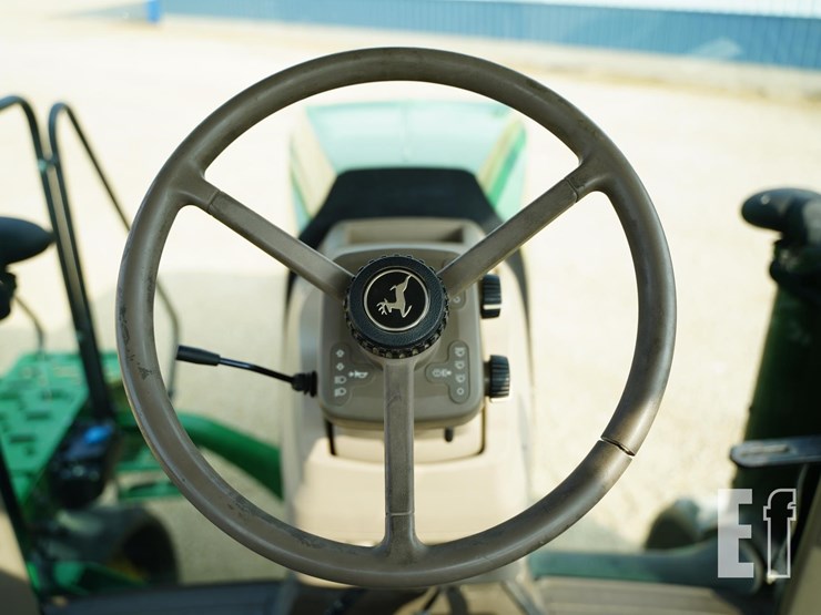 2013-john-deere-8335rt-image-40