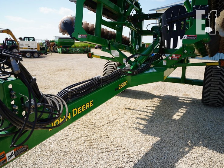 2021-john-deere-2680h-image-10