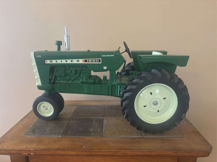 1/8-oliver-1850-1997-fps-sm-image-2