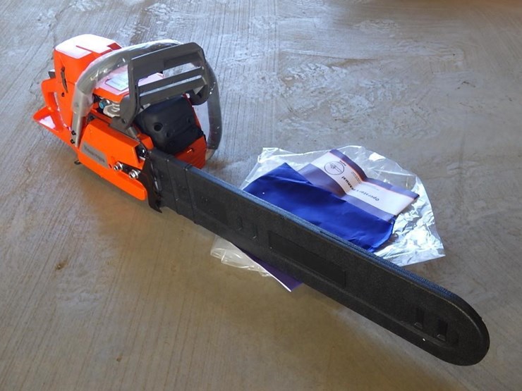 24"-hnsavrqua-chainsaw-372-image-4