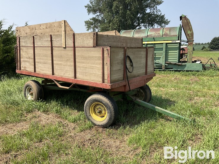 john-deere-1064-image-3
