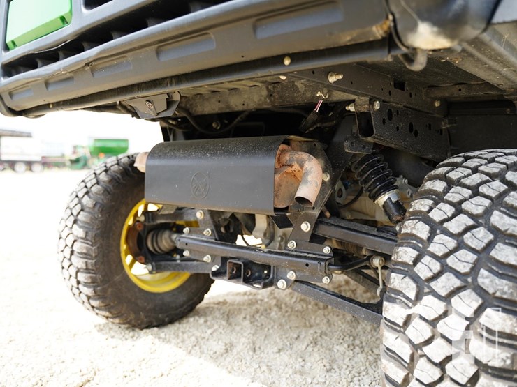 2023-john-deere-gator-xuv-835r-image-20