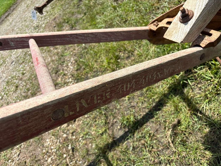oliver-404-13”-walking-plow-image-25