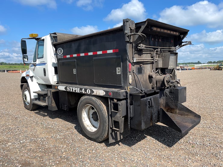 2006-international-durastar-4400-image-3