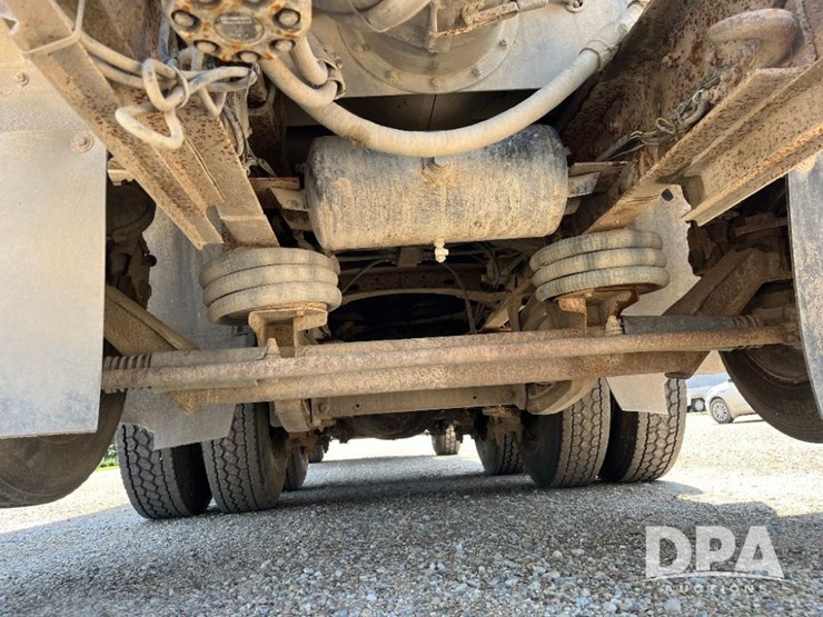 2009-sterling-feed-truck-(jn2573,-unit-2018)-image-55