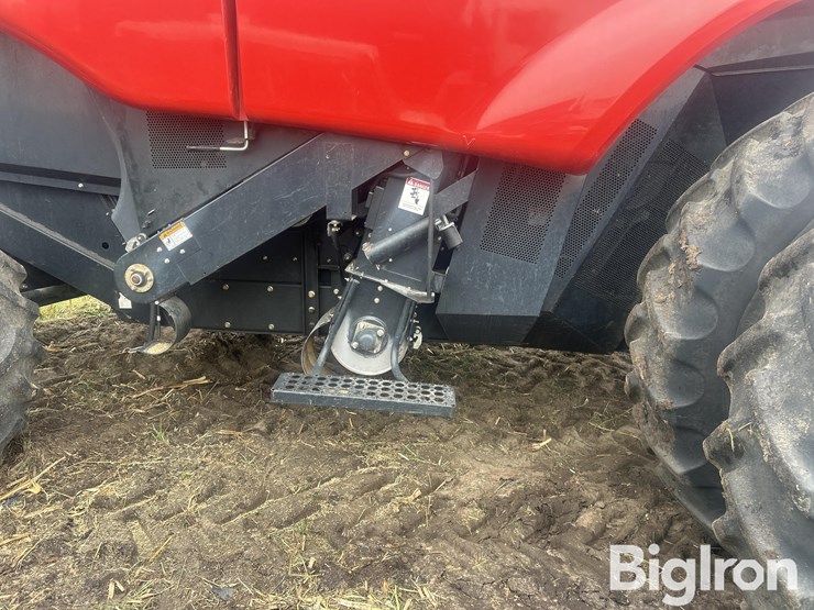 2009-case-ih-6088-image-14