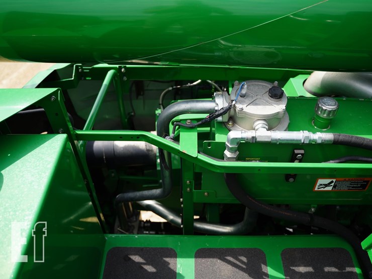 2012-john-deere-s680-image-38