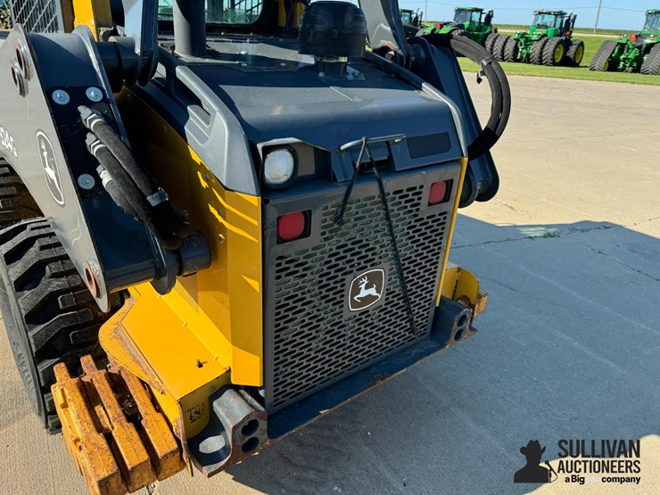 2018-deere-324g-image-15