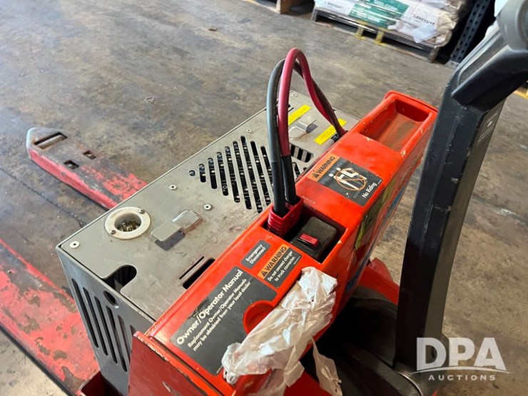 toyota-electric-forklift-(dr7822)-image-12