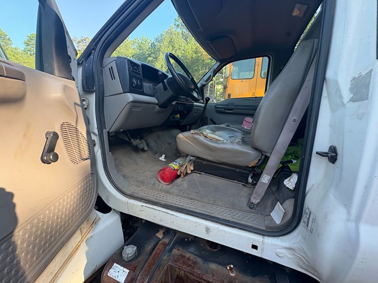 2000-ford-f750-image-53