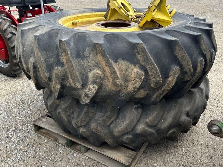 john-deere-4030-image-4